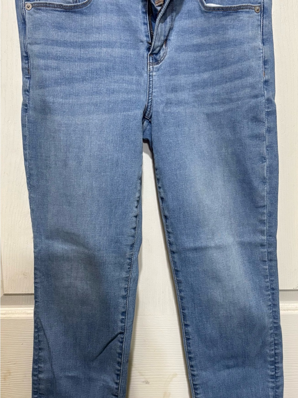 American Eagle Outfitters Light Blue Stretch Jeggings